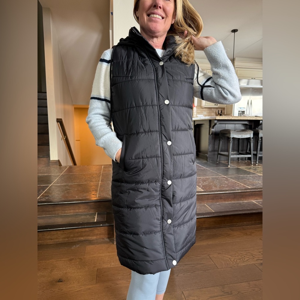 Brand new black sleeveless puffer, long jacket